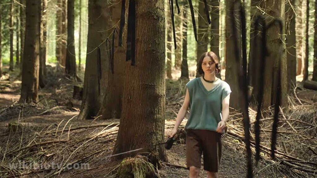 The scene where PIP notices black ribbons in the forest.jpg