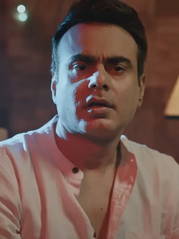 Rishi's father in Nurse web series