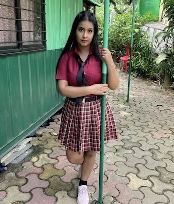 Raju Ban Gaya Gentleman Ullu Series Cast, Story, Actress Name, Release Date & More 2 Ridhima Tiwari plays the role of a girlfriend in Ullu web series 'Raju Ban Gaya Gentleman'